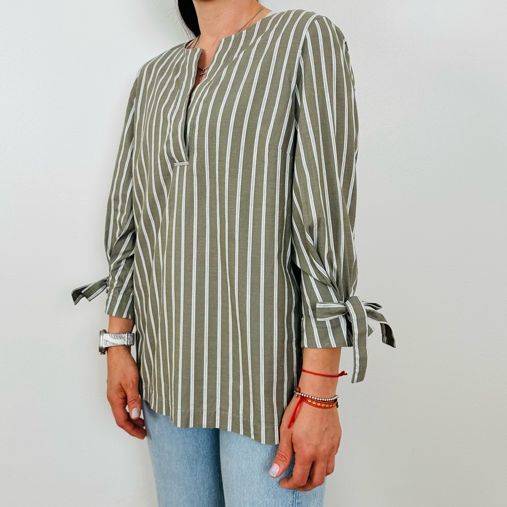 Lafayette 148 striped knot sleeve top blouse shirt v neck